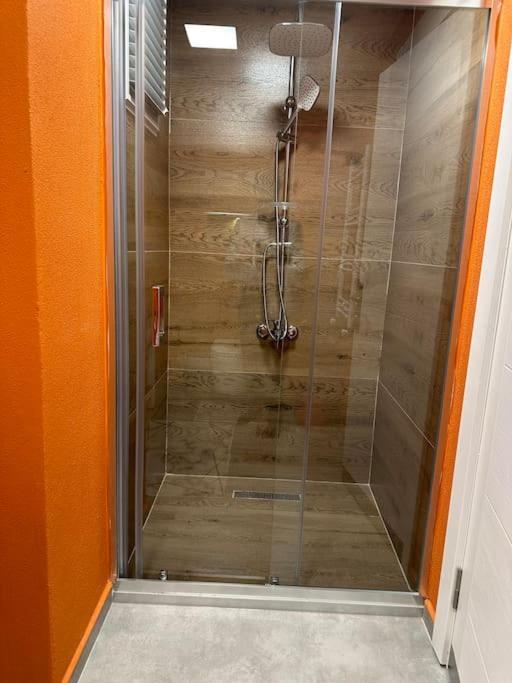 106-large Daire