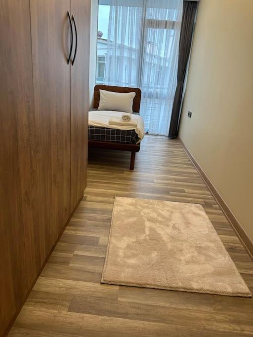 106-large Daire